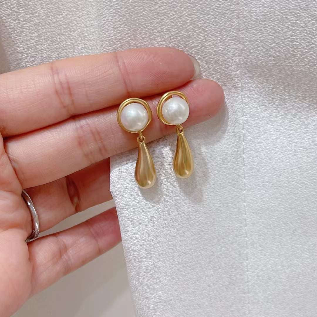 Ava Earrings